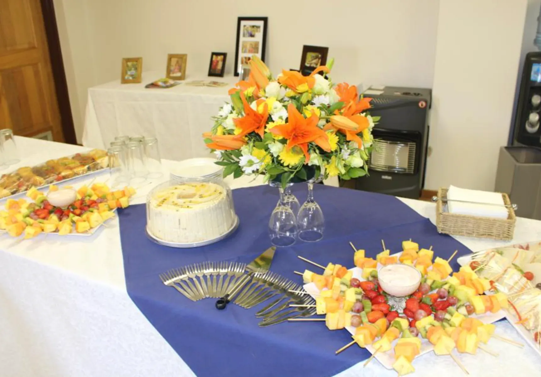 Dignified reception — Thom Kight in-house catering